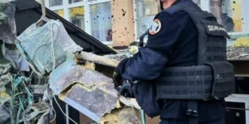 У Києві з-під завалів дістали загиблих: кількість жертв зросла
