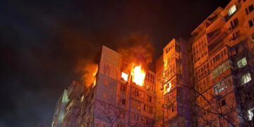 Ворог атакував Одесу – у двох висотках виникли пожежі