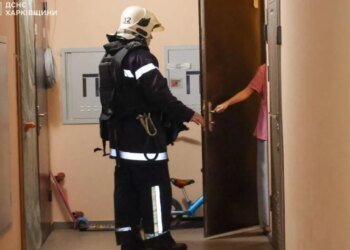 В Харькове дрон залетел в квартиру на 12-м этаже: есть раненый. ФОТО