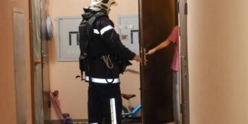 В Харькове дрон залетел в квартиру на 12-м этаже: есть раненый. ФОТО