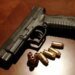 У Києві на патрулюванні поліції і ТЦК сталася сутичка з натовпом, поліцейські приводили зброю у готовність