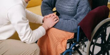 Верховный Суд: отсрочку от мобилизации в связи с уходом за родственником оформляют не через суд
