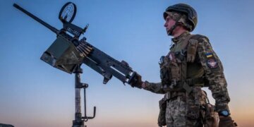 Перемирие на бумаге: ночью Россия атаковала Украину баллистическими ракетами и дронами