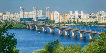 У Києві на мосту Патона обмежать рух через ремонт – КМДА