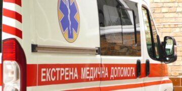 Россияне нанесли удар по Херсону: ранены ребенок и четверо взрослых