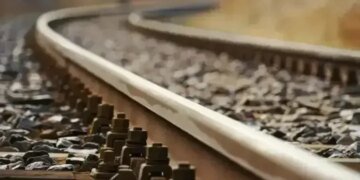 росія атакувала залізницю і поранила машиніста на Дніпровщині