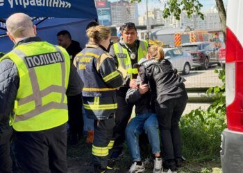 Кількість загиблих у Києві через атаку рф зросла до чотирьох