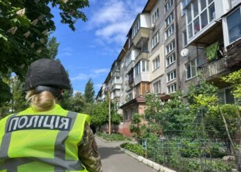 Погрожував підірвати багатоповерхівку газом та гранатою – у Києві затримали хулігана