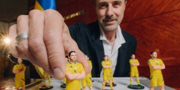 Перший іноземець на чолі збірної України з футболу: Андреа Мальдера офіційно замінив Реброва