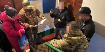 Украл деньги бойцов и проиграл в казино: финансиста бригады осудили на 8 лет