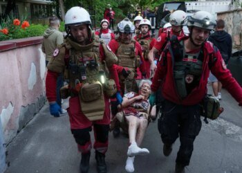 Удар РФ по Киеву: более 20 пострадавших до сих пор находятся в больнице