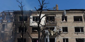 МВС показало перші хвилини після атаки рф на Київ з бодікамер патрульних