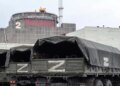 Россия заявила о массированной атаке на Энергодар: более 50 взрывов, город остался без света и связи