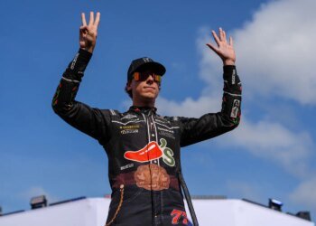 Лікарі підтвердили, що причиною смерті зірки NASCAR Кайла Буша став сепсис після пневмонії