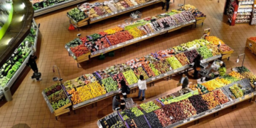 Цены на продукты резко вырастут до конца года: экономист назвал главную причину