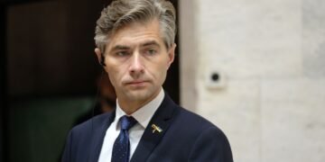 НАТО имеет средства, чтобы сравнять с землей базы России в Калининграде, – глава МИД Литвы