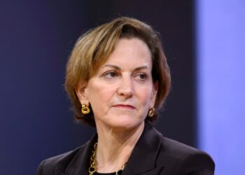 Эпплбаум раскрыла 5 тактик автократов: США больше не либеральная демократия