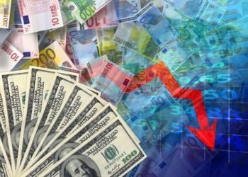 Долар і євро знизилися: курс на 15 травня та чому банки й обмінники показують різні ціни