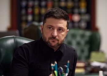 Действовать надо оперативно: Зеленский объяснил, почему прибегнул к переписке с Трампом
