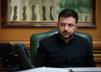 Зеленский ввел санкции против командиров РФ, ответственных за ракетные удары по Украине