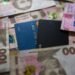 Кредитна картка чи готівковий кредит: експерт пояснив, що вигідніше для щоденних витрат