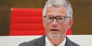 “Это бумеранг”: Мельник жестко ответил Небензе на жалобы об атаке на Москву