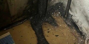 Палаючі двері: у Києві жінка двічі підпалювала помешкання знайомих