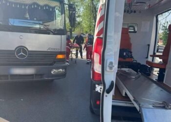 Трагедія на Київщині: дитина померла після наїзду вантажівки