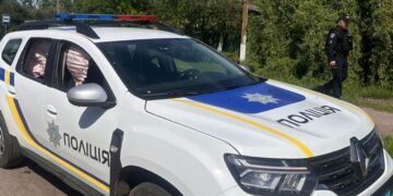 На Черниговщине дрон РФ атаковал авто патрульных: ранены трое полицейских