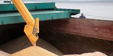 Як Росія краде українське зерно: в ОП розкрили злочинний механізм