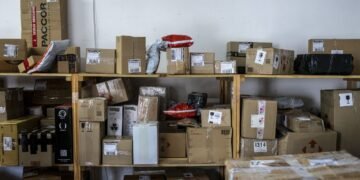 Податок на посилки з-за кордону: у Раді назвали терміни остаточного рішення