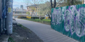 Крики і опіки біля магазину: в Києві розслідують розбійний напад, – ФОТО