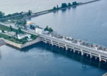 Сильні вибухи над водоймою Київщини: що відбувається