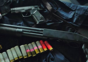 Смертельна загроза на паркінгу: в Києві затримали чоловіка зі зброєю, – ФОТО