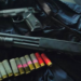 Смертельна загроза на паркінгу: в Києві затримали чоловіка зі зброєю, – ФОТО