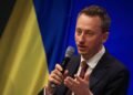 У Кабміні допустили закриття частини програм підтримки українців