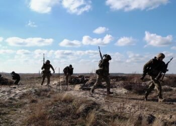 Переговорные позиции Украины летом будут зависеть от реформы армии, – источник