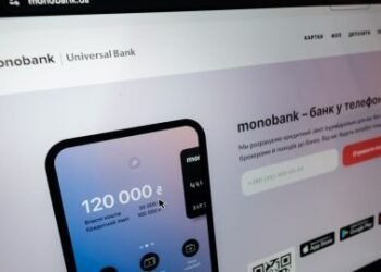 Платіжний хаос у Києві: Monobank і десятки сервісів тимчасово недоступні