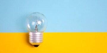 Частину Києва перевели на екстрені відключення світла