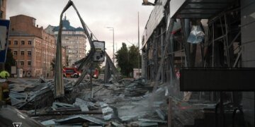 Уже 63 постраждалих у Києві через російську атаку