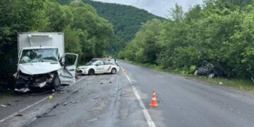 Смертельное ДТП в Закарпатье: один подросток погиб, трое человек госпитализированы