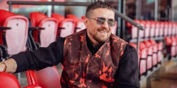 Усик показав скіл у грі Counter-Strike