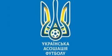 Гравець збірної України залишив подарунок військовому, що проспав візит футболістів