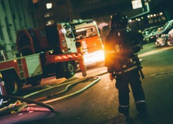 В Мариуполе и Алчевске зафиксировали серию взрывов и крупный пожар на подстанции
