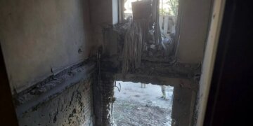 Удар рф дроном по багатоповерхівці у Конотопі забрав життя людини