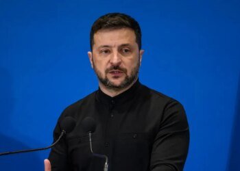 Половина людей навколо путіна хоче продовження війни, інша половина хоче її зупинити – Зеленський