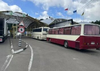 Закрытие КПП с 15 июня отменено: автобусы в Польшу будут пропускать без задержек весь сезон