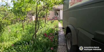Волонтеры эвакуировали пожилую супружескую пару из прифронтовой части Кушугума в Запорожской области. ВИДЕО