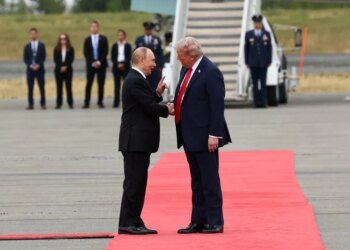 путін і Трамп не обговорювали можливу зустріч із Зеленським у США – ушаков