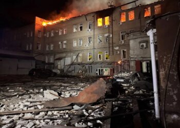 Нічна атака на Запоріжжя – рятувальники показали наслідки